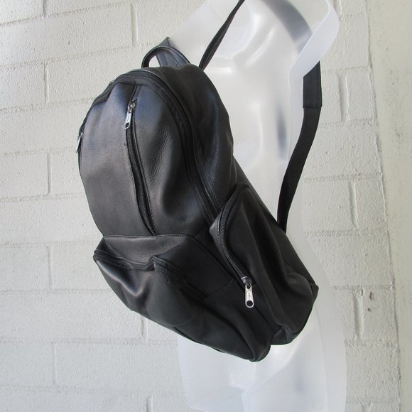 Black leather unisex backpack 16\